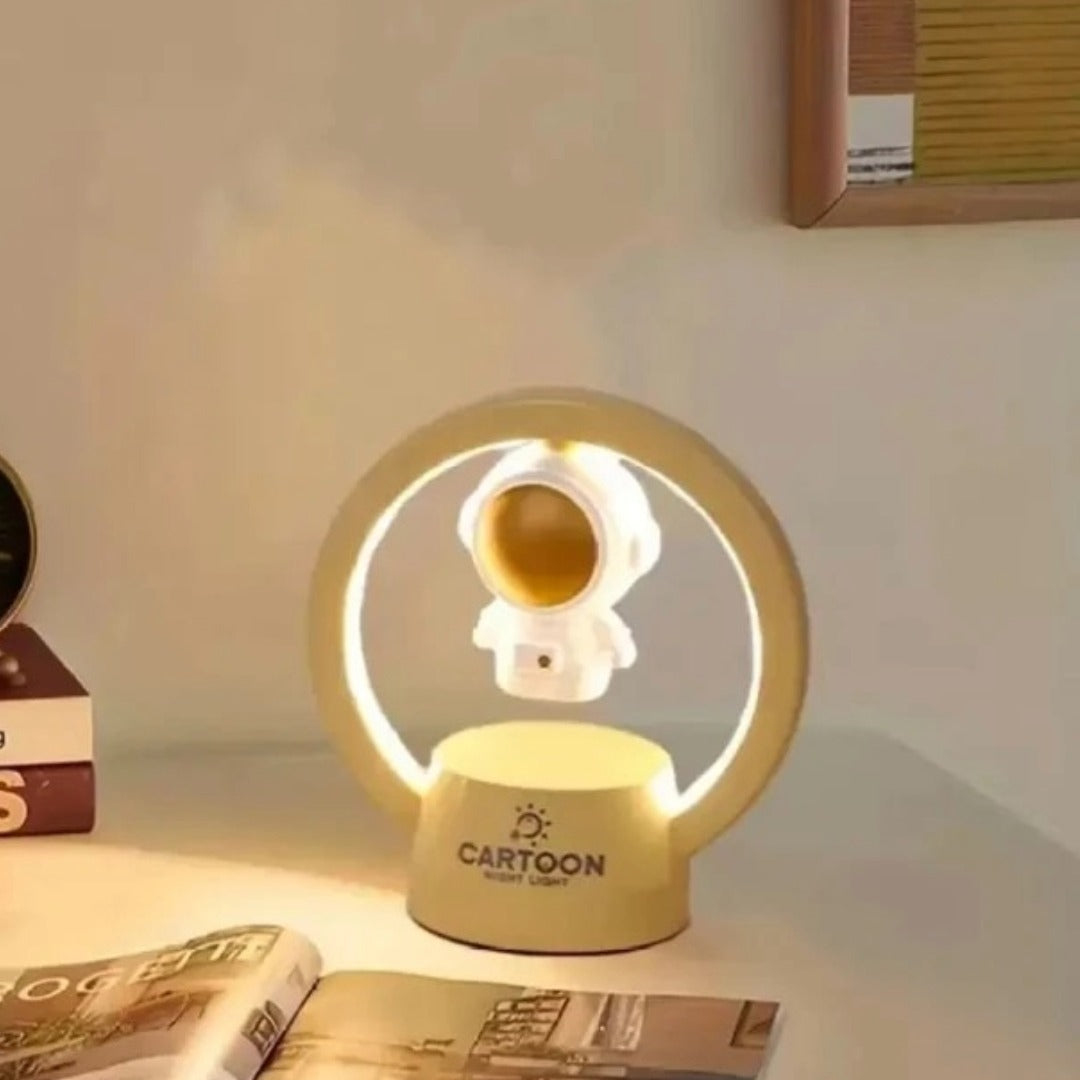 Astronaut Light Lamp